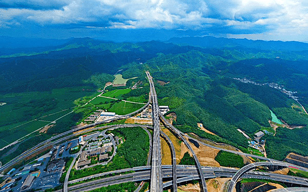 最美高速路，品質(zhì)杭紹臺(tái)，寶利瀝青造